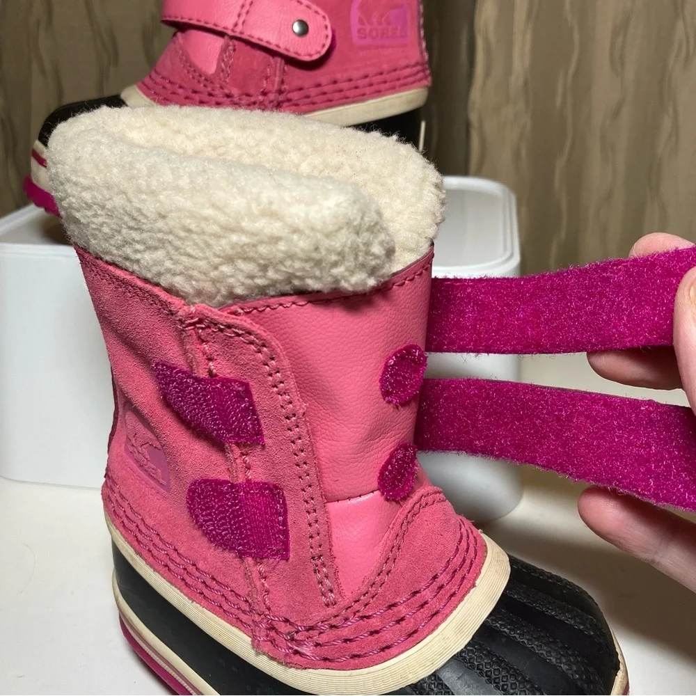 Sorel 1964 Pac Strap Baby Girl's 5 Winter Tropic Pink Suede Black Waterproof